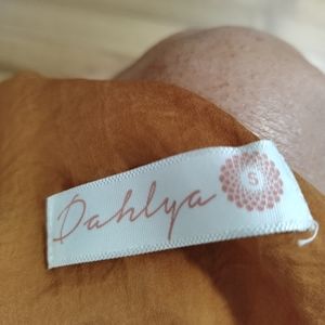 Dahlya dress